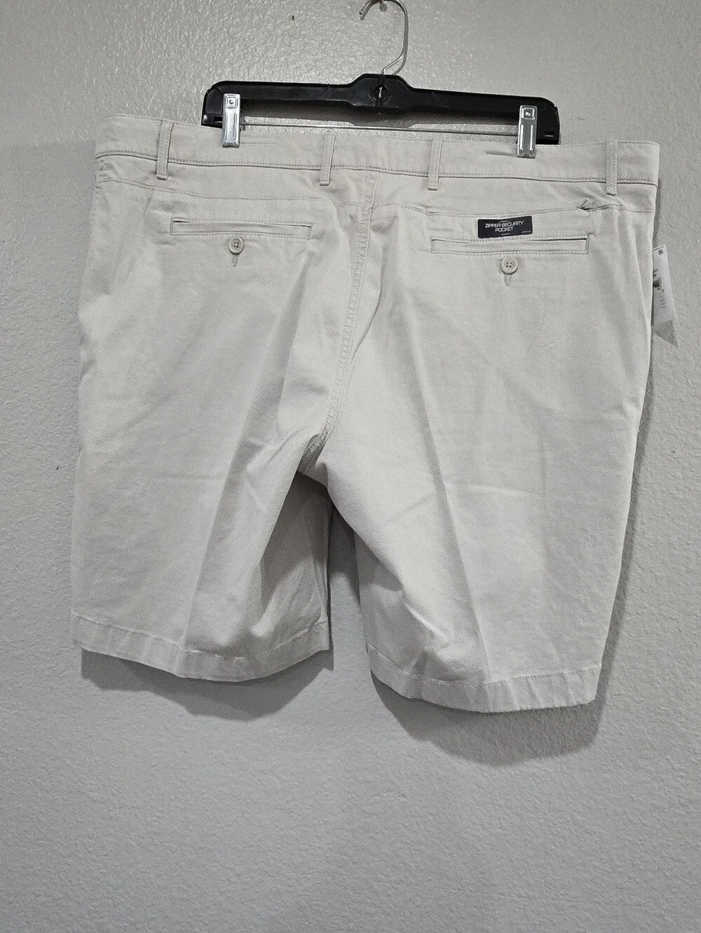 Roundtree & Yorke Men's Casual Chino Carry On Size 42 Shorts Light Gray